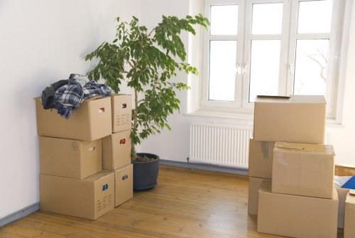 Choosing the right size removal van for a Belsizepark relocation